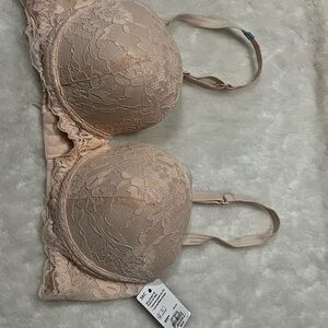 Kohl's Lace Underwire Bra in Soft Beige